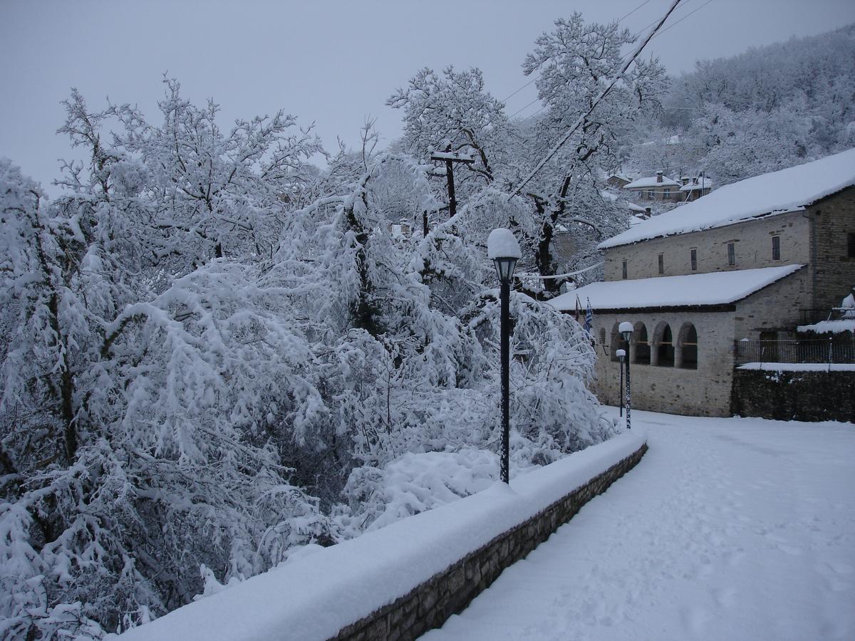 Tritoxo Guesthouse Koukkouli Exterior photo